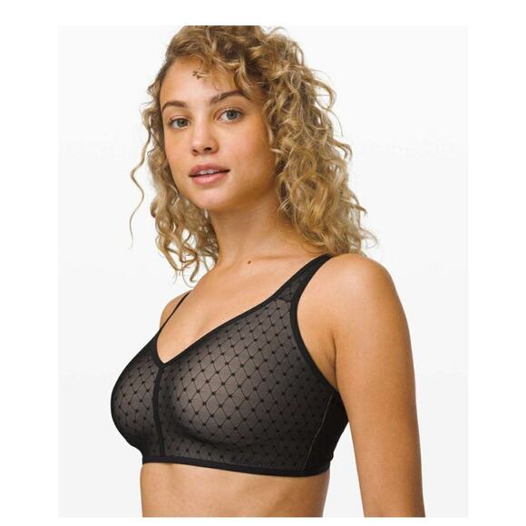 lululemon athletica Other - Lululemon Black Beige Like Nothing Lace Bra 32D